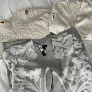 Women’s sweater lot Limited Abercrombie Express